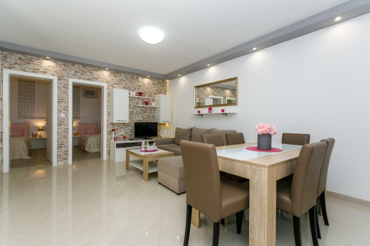 Apartman Brajutovci 26 Kornić Kültér fotó